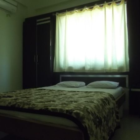 Hotel Rajyog Ranjangaon Ganpati Room photo